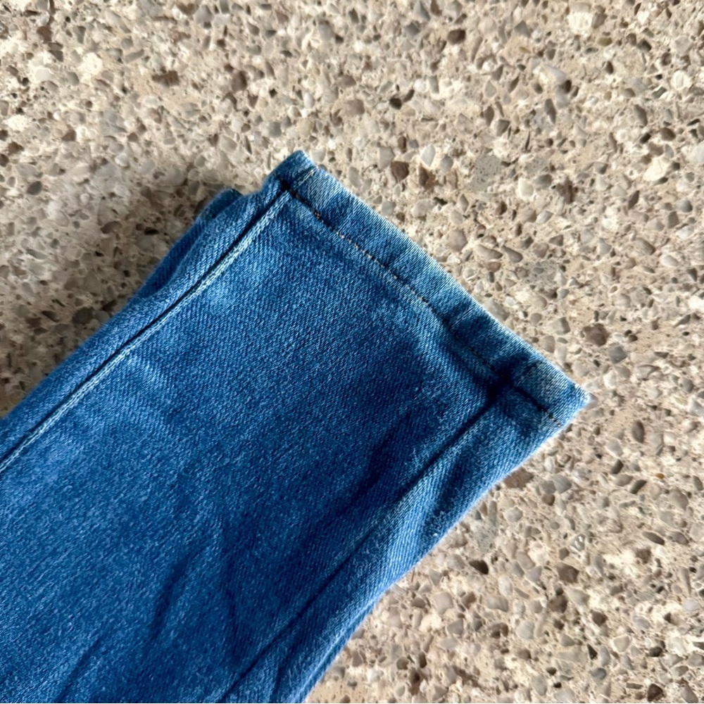 Uniqlo Men's Skinny Jeans in Blue - Picture 7 of 8